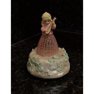 Precious‎ Moments Musical Figurine "Hark, The Herald Angels Sing" Music Box